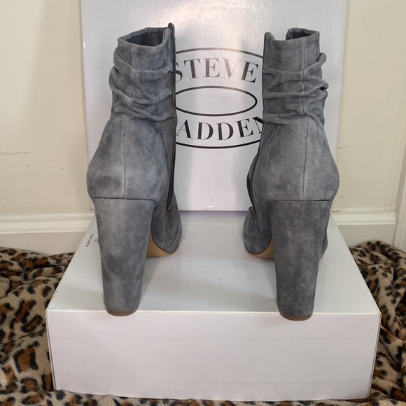 Gray booties - Picture 2 of 4